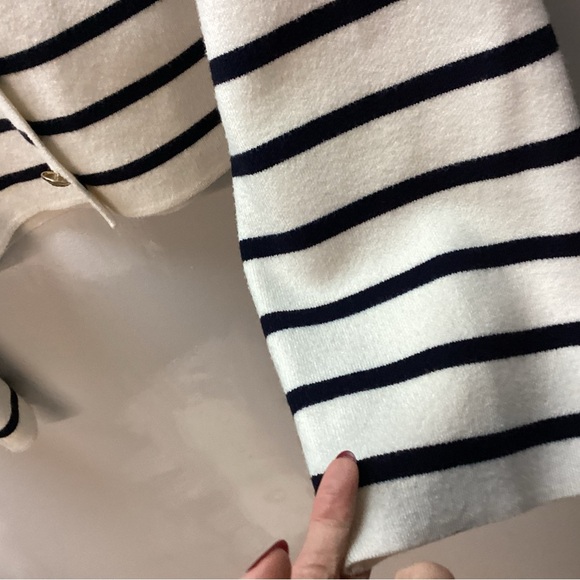 Massimo Dutti striped Cream and Black Sweater - Size M - Picture 3 of 5